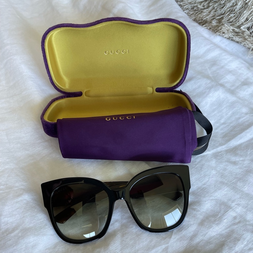 Gucci Cat Eye Sunglasses (GG0059S)